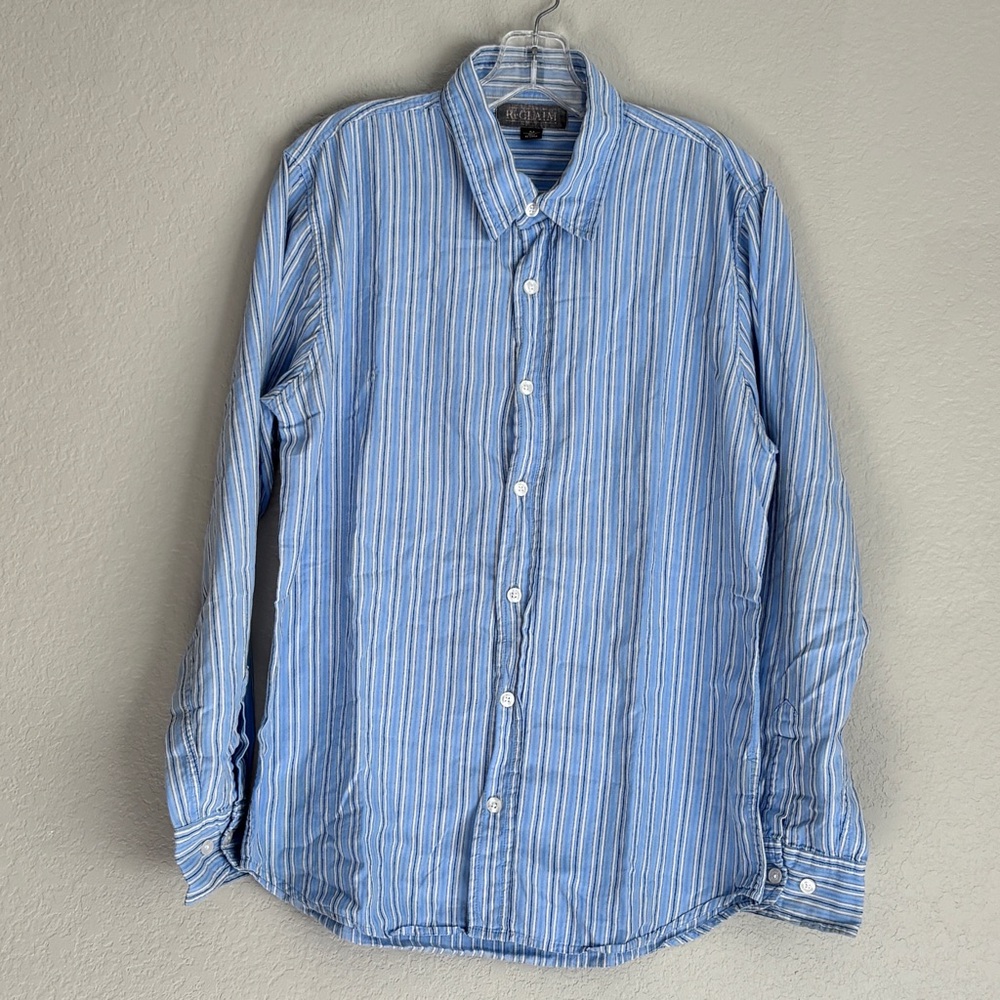 ReClaim striped baby blue and white collared button down shirt men’s M.